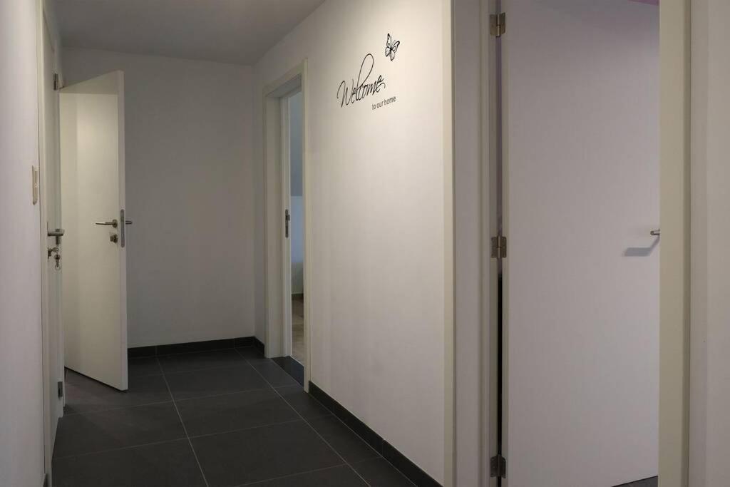 Hasbania Vakantiewoning Gingelom Esterno foto